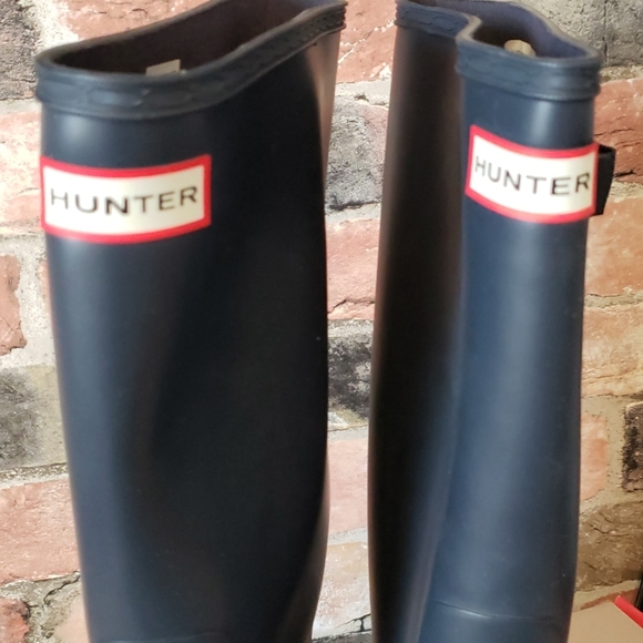 NEW! Hunter Rain Boots! - Picture 3 of 7